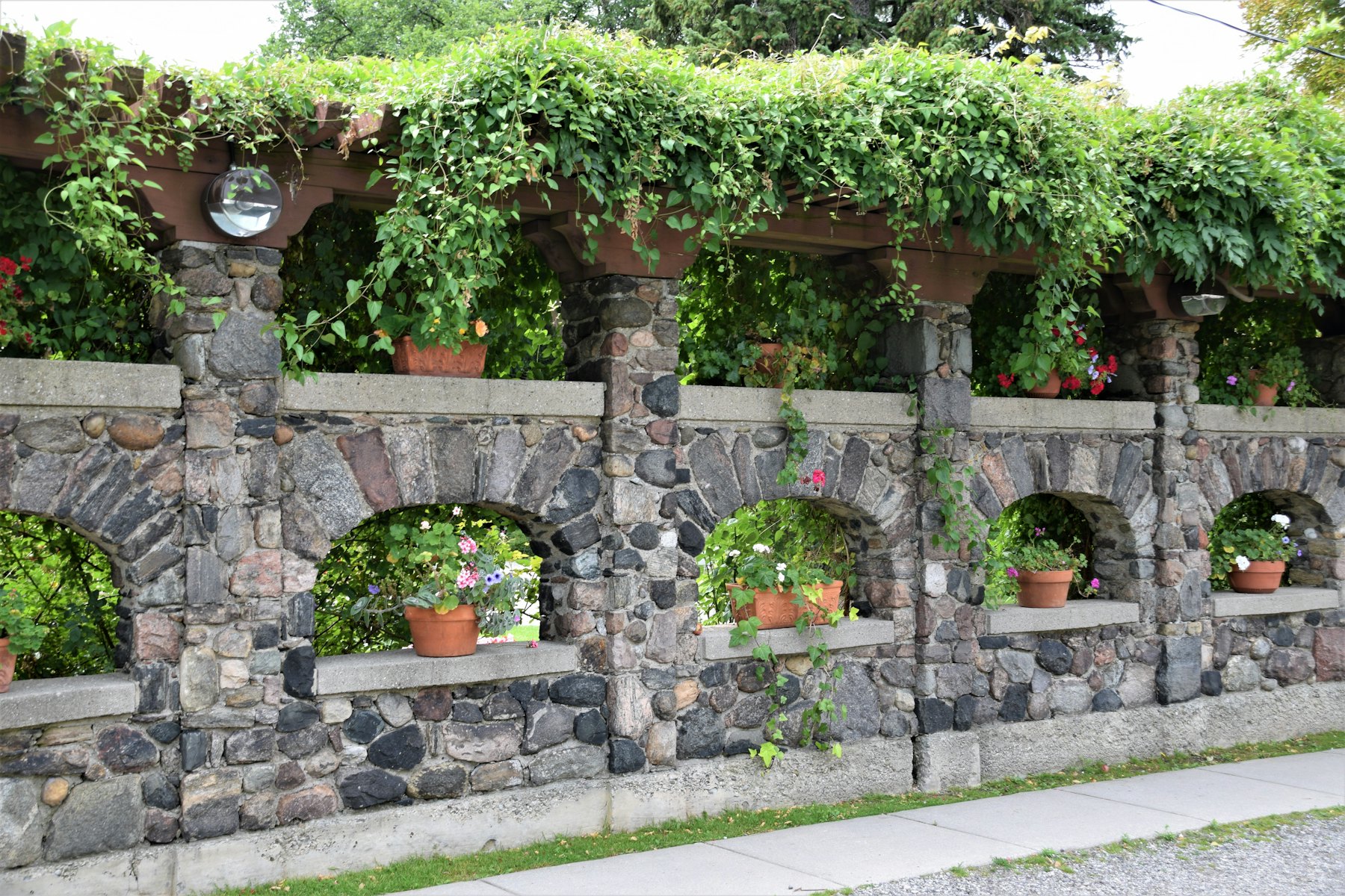Illustrative photograph, not of Foxglove & Stone's own work